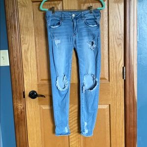 American Eagle Destroyed High Rise Skinny Jean